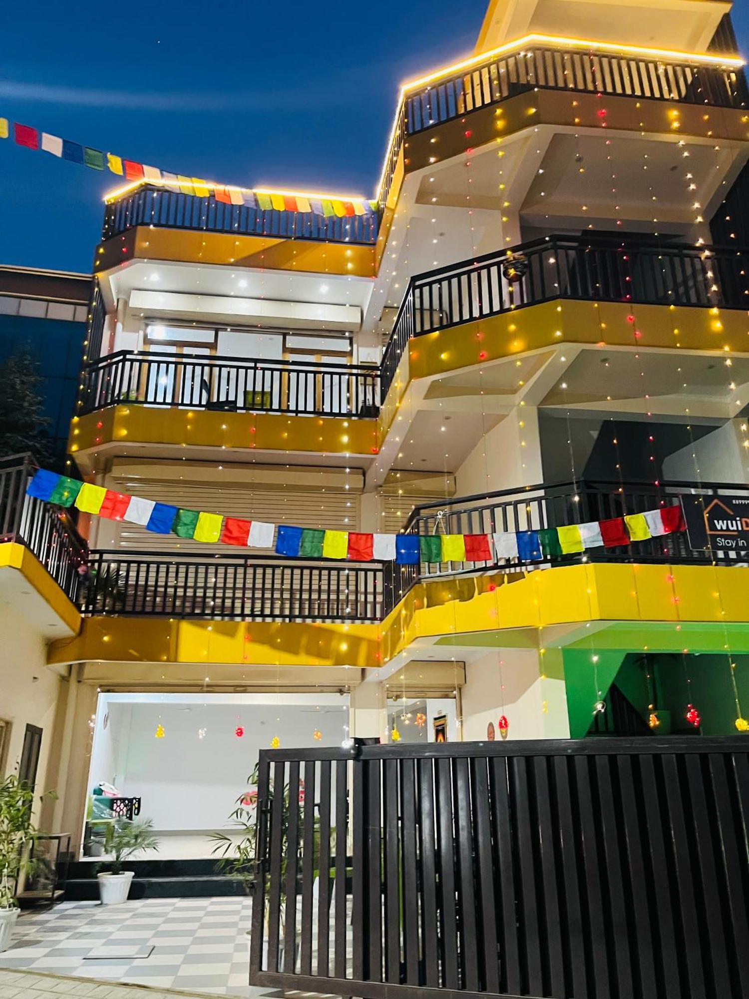 Wuid Stayin Wakeupindoon Dehradun Buitenkant foto